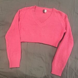 H&M Divided Pink V-Neck Cropped Sweater- size Medium